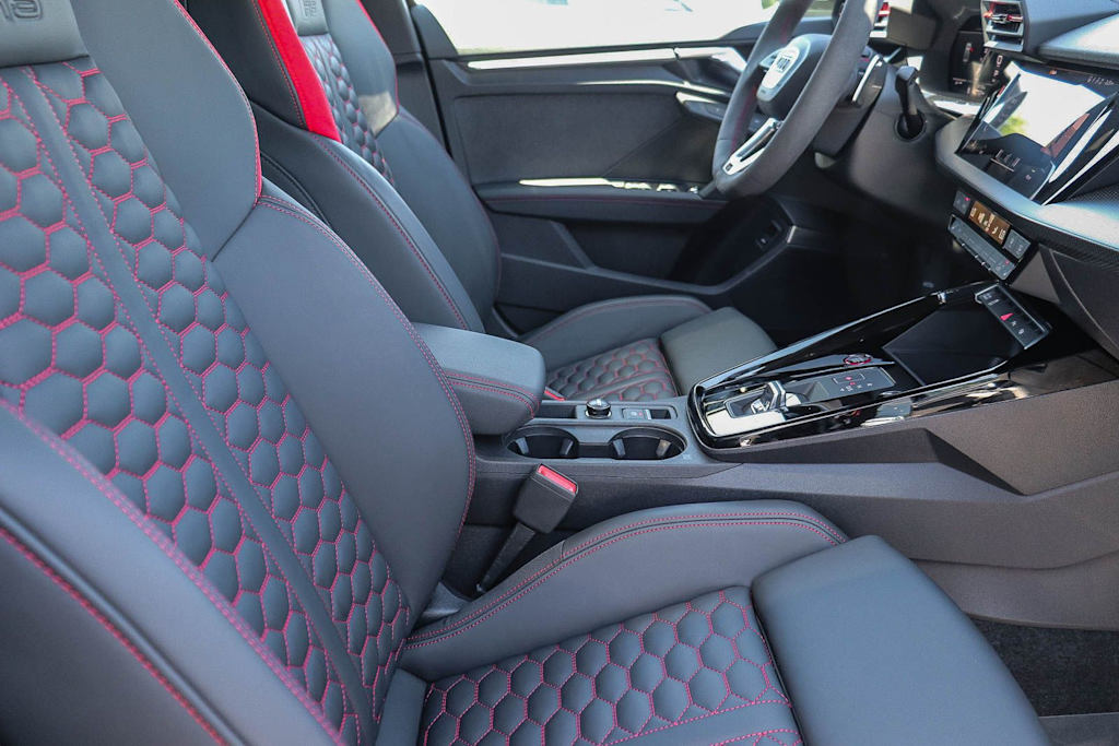 Thumbnail: 2024 Audi RS 3 - 10