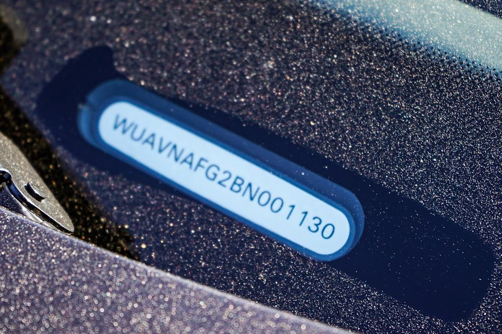 Thumbnail: 2011 Audi R8 - 5