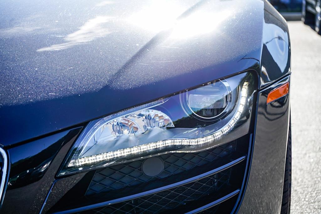 Thumbnail: 2011 Audi R8 - 15