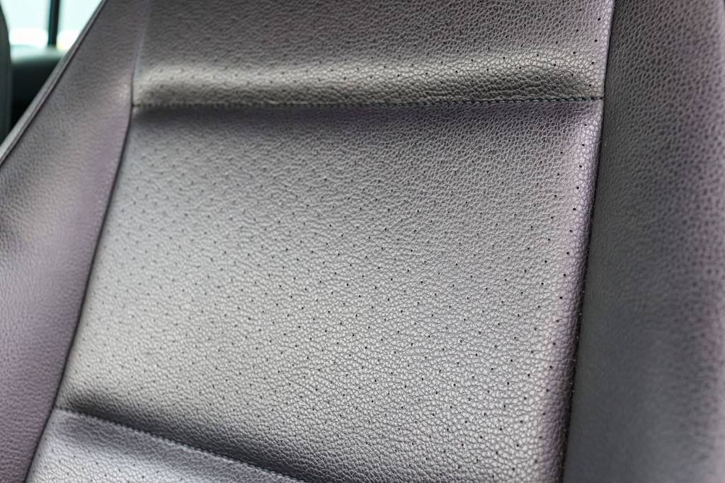 Thumbnail: 2013 Volkswagen Tiguan - 6
