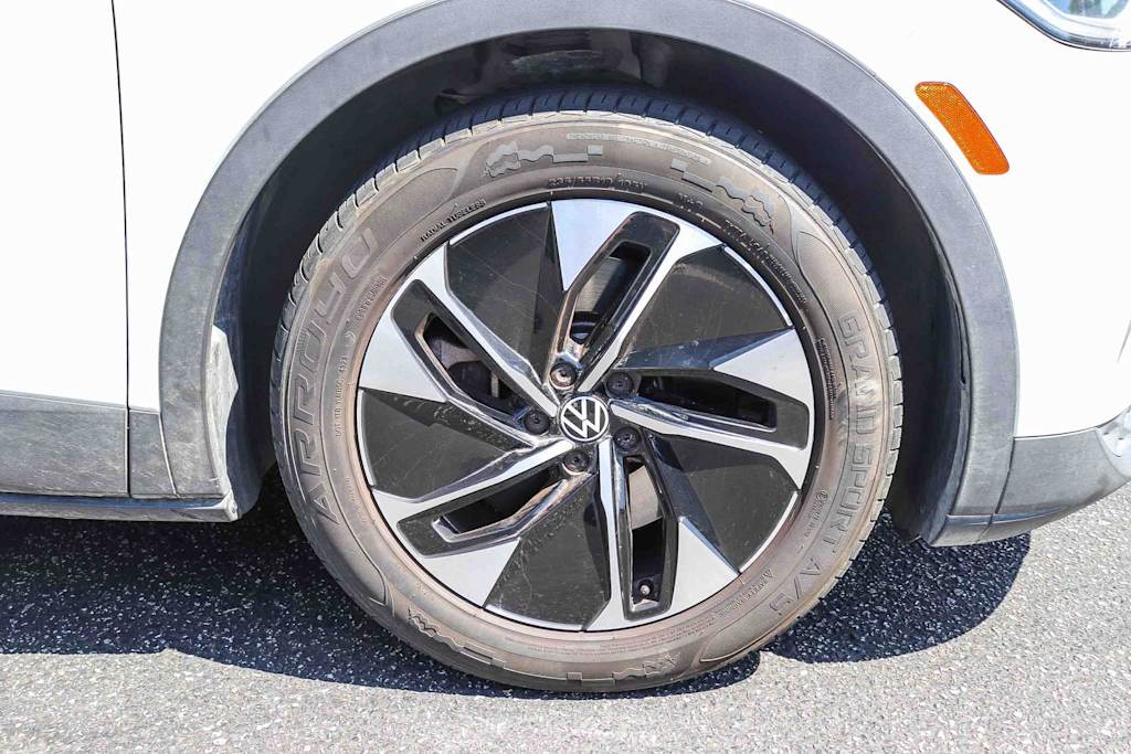 Thumbnail: 2022 Volkswagen ID.4 - 6