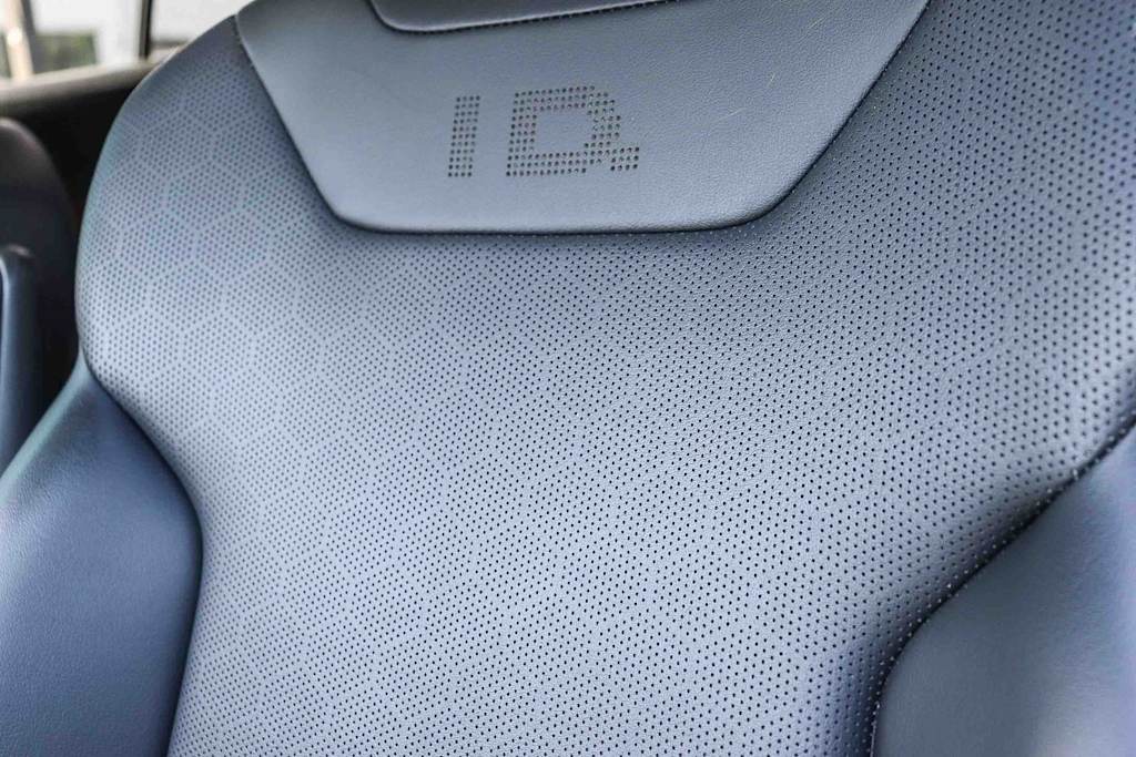 Thumbnail: 2022 Volkswagen ID.4 - 7