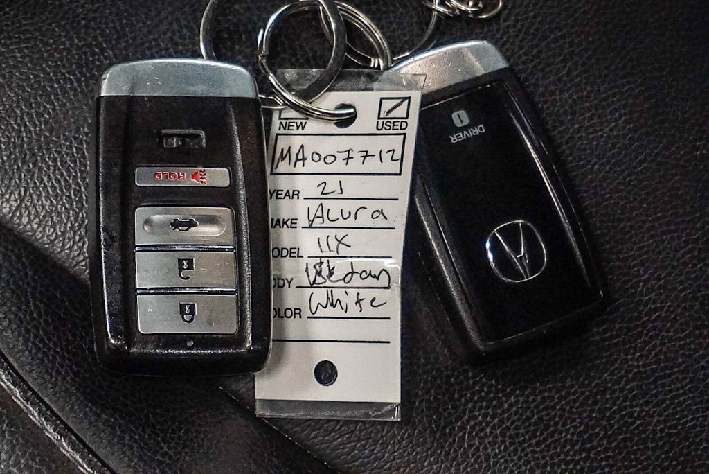 Thumbnail: 2021 Acura ILX - 15