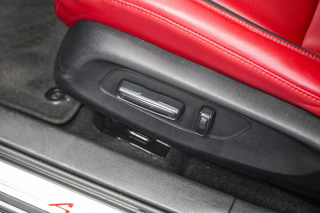 Thumbnail: 2024 Acura Integra - 25