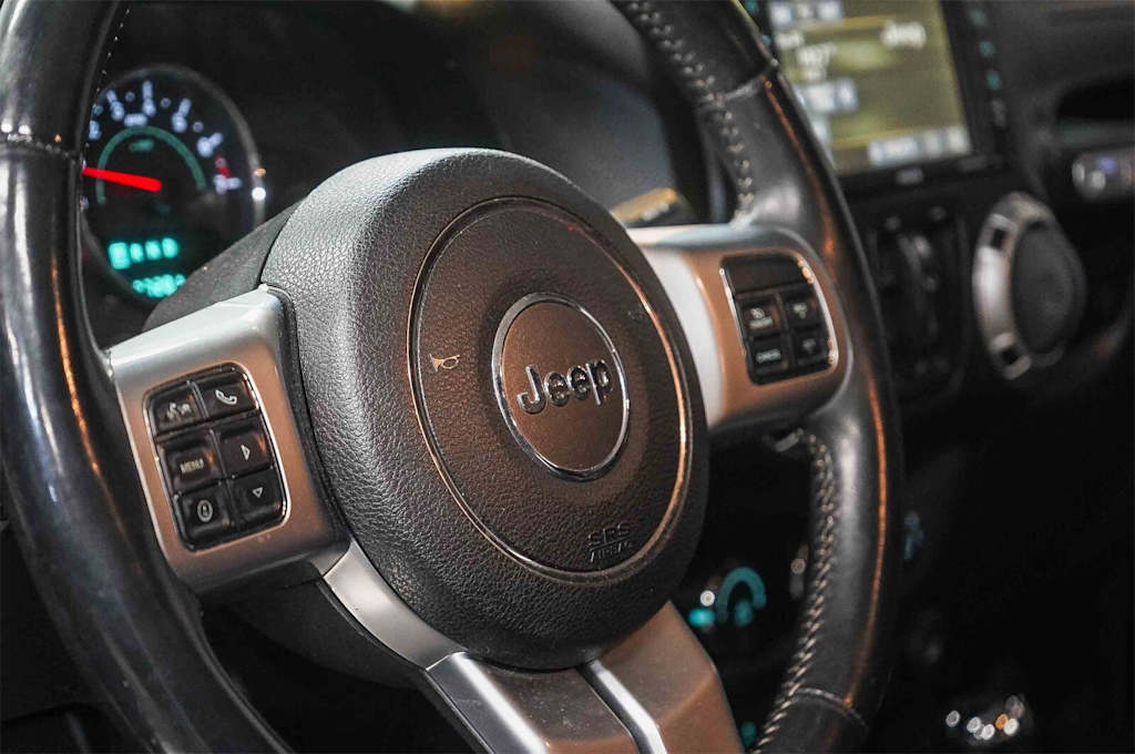 Thumbnail: 2014 Jeep Wrangler - 24