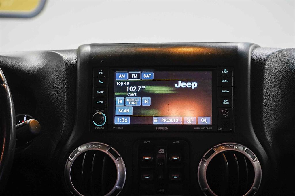 Thumbnail: 2014 Jeep Wrangler - 14