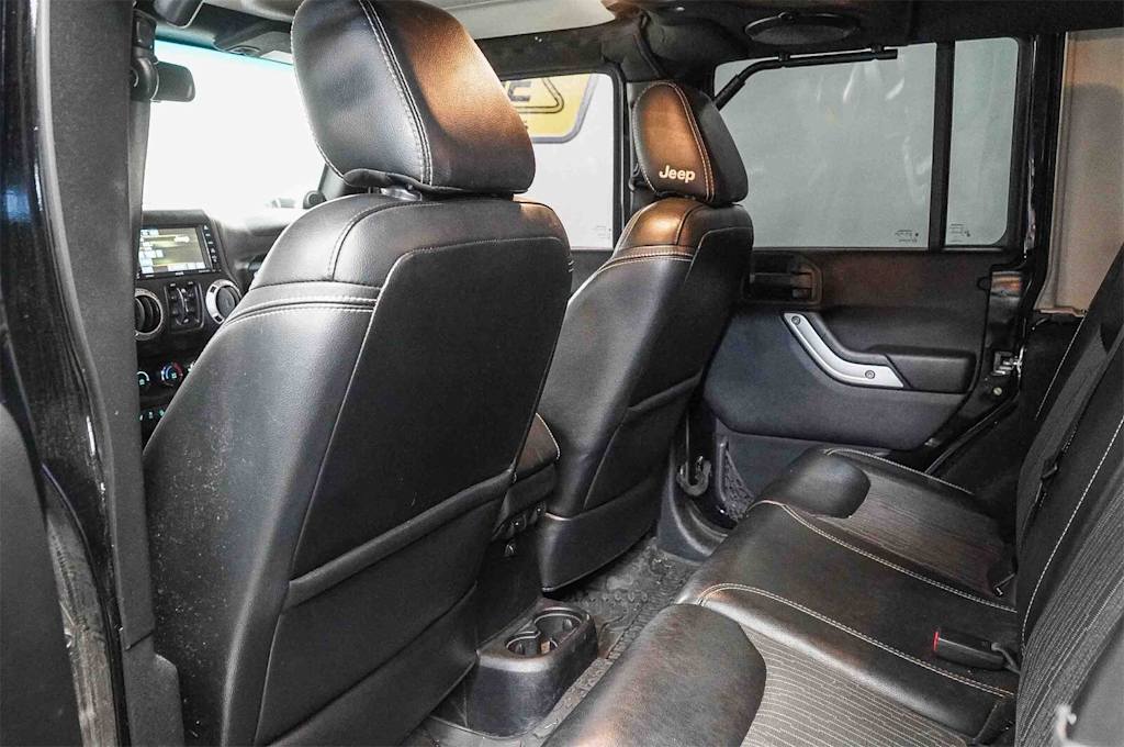Thumbnail: 2014 Jeep Wrangler - 11