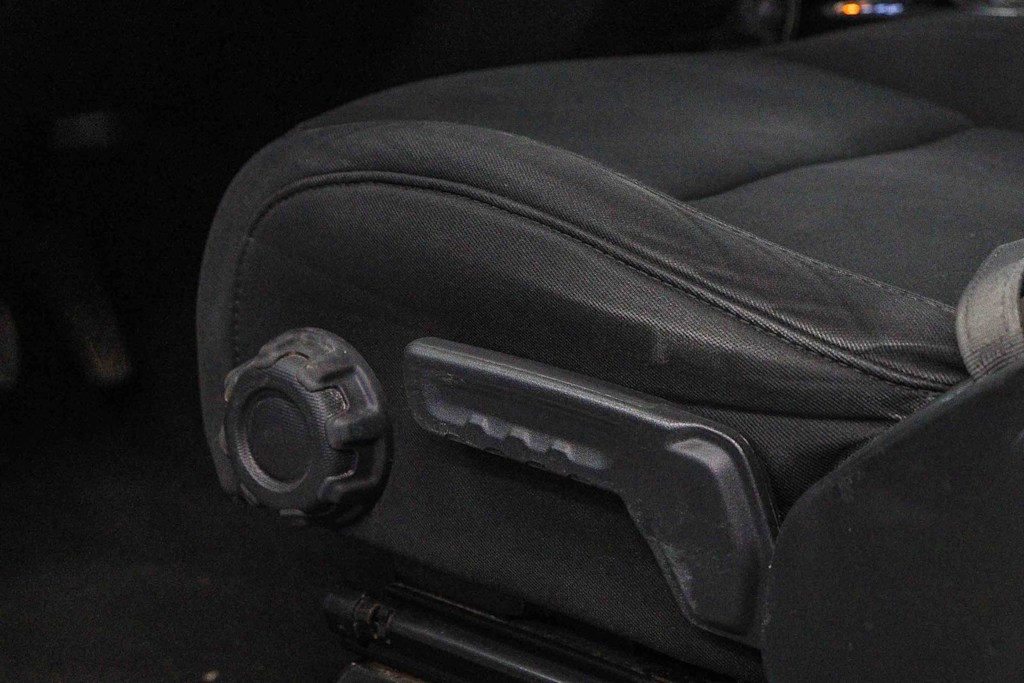 Thumbnail: 2023 Jeep Wrangler - 28