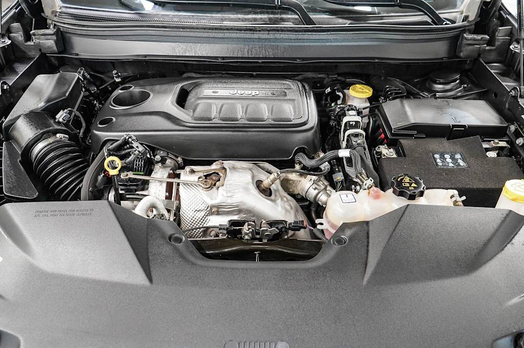 Thumbnail: 2020 Jeep Cherokee - 6