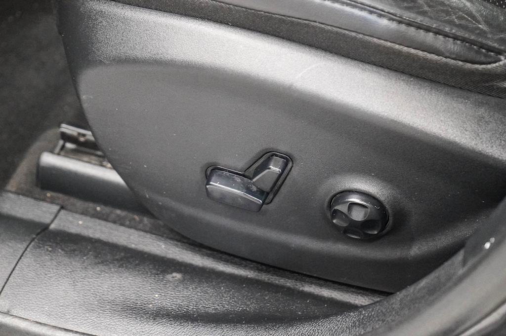 Thumbnail: 2020 Jeep Cherokee - 27