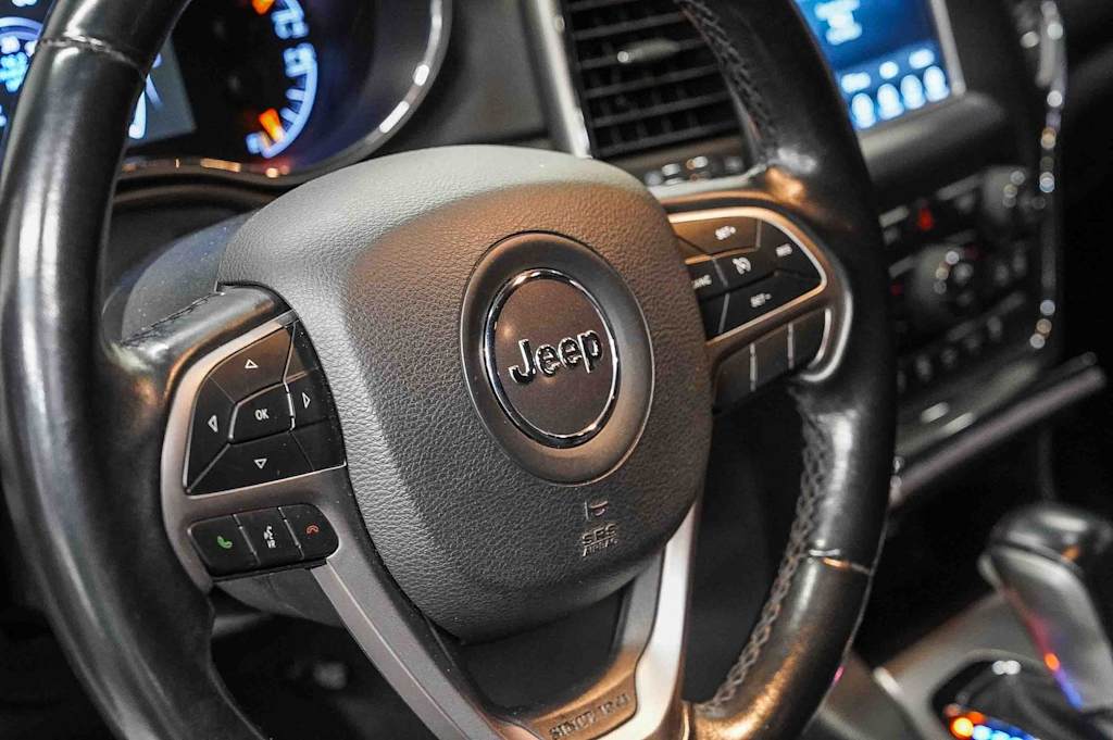 Thumbnail: 2021 Jeep Grand Cherokee - 24