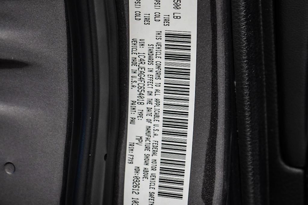 Thumbnail: 2015 Jeep Grand Cherokee - 19