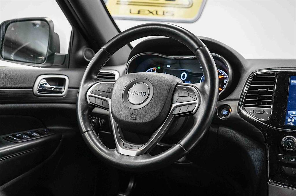 Thumbnail: 2022 Jeep Grand Cherokee - 13