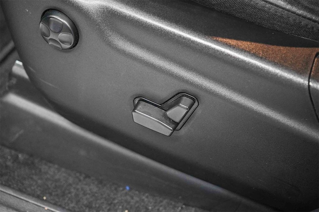 Thumbnail: 2022 Jeep Grand Cherokee - 26