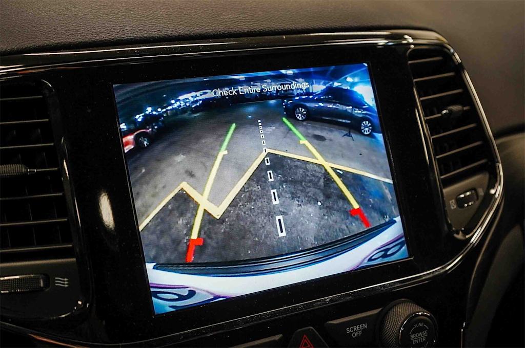 Thumbnail: 2022 Jeep Grand Cherokee - 27