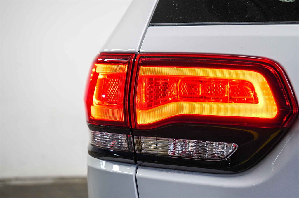 Thumbnail: 2022 Jeep Grand Cherokee - 22