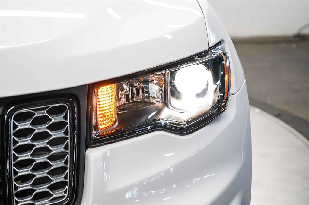 Thumbnail: 2022 Jeep Grand Cherokee - 20