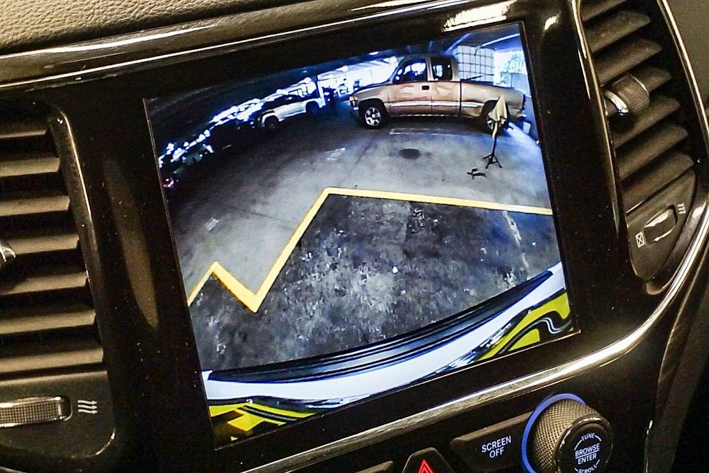 Thumbnail: 2022 Jeep Grand Cherokee - 29