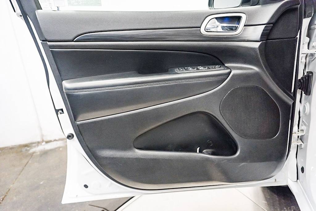 Thumbnail: 2022 Jeep Grand Cherokee - 27