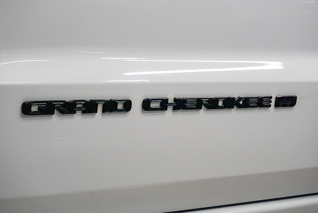 Thumbnail: 2022 Jeep Grand Cherokee - 6