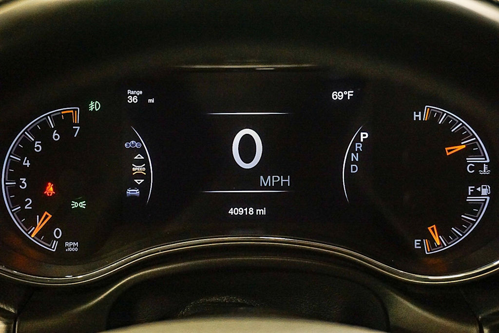 Thumbnail: 2022 Jeep Grand Cherokee - 16