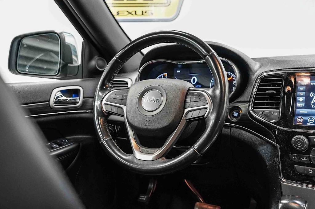Thumbnail: 2020 Jeep Grand Cherokee - 12