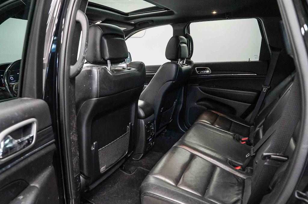 Thumbnail: 2020 Jeep Grand Cherokee - 11