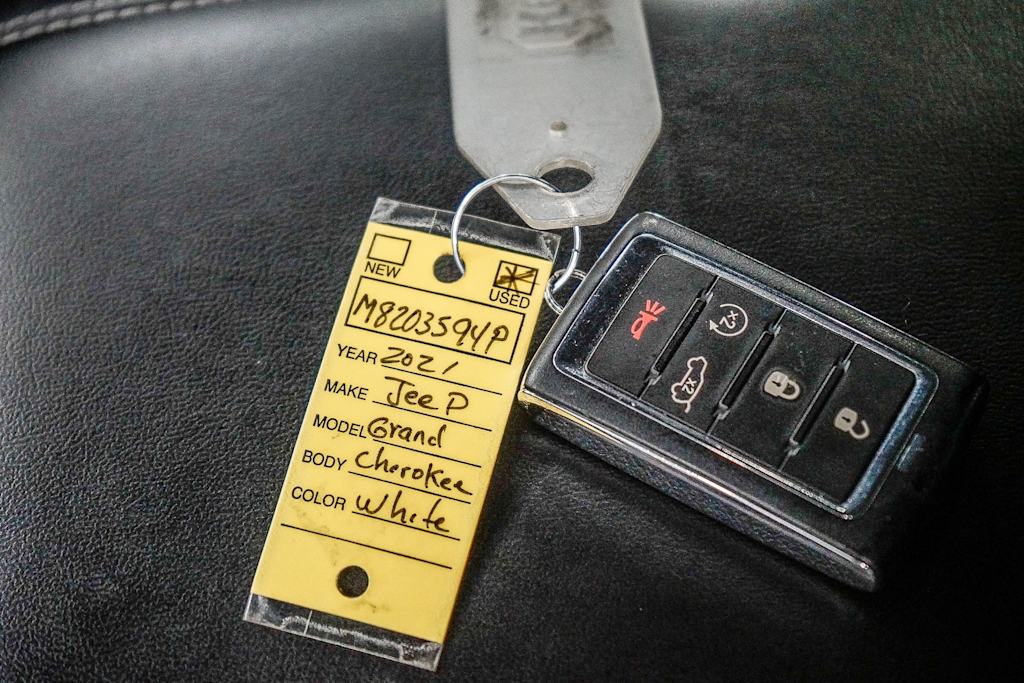Thumbnail: 2021 Jeep Grand Cherokee L - 18