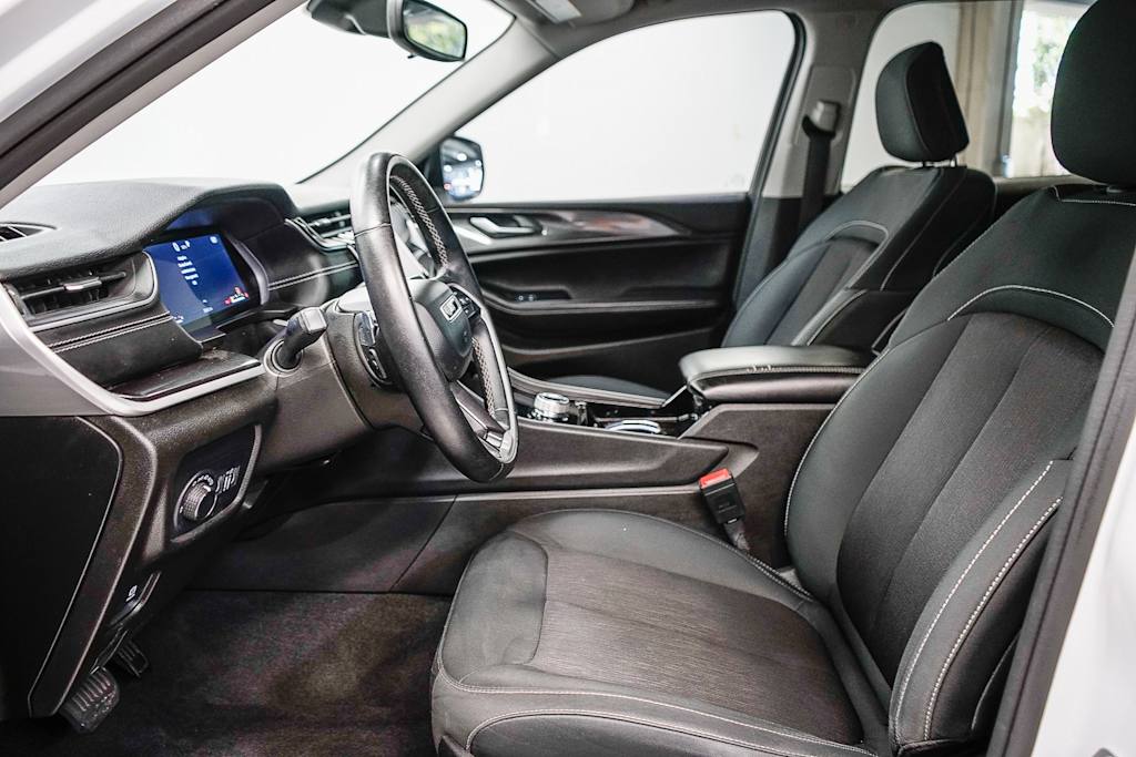 Thumbnail: 2021 Jeep Grand Cherokee L - 11