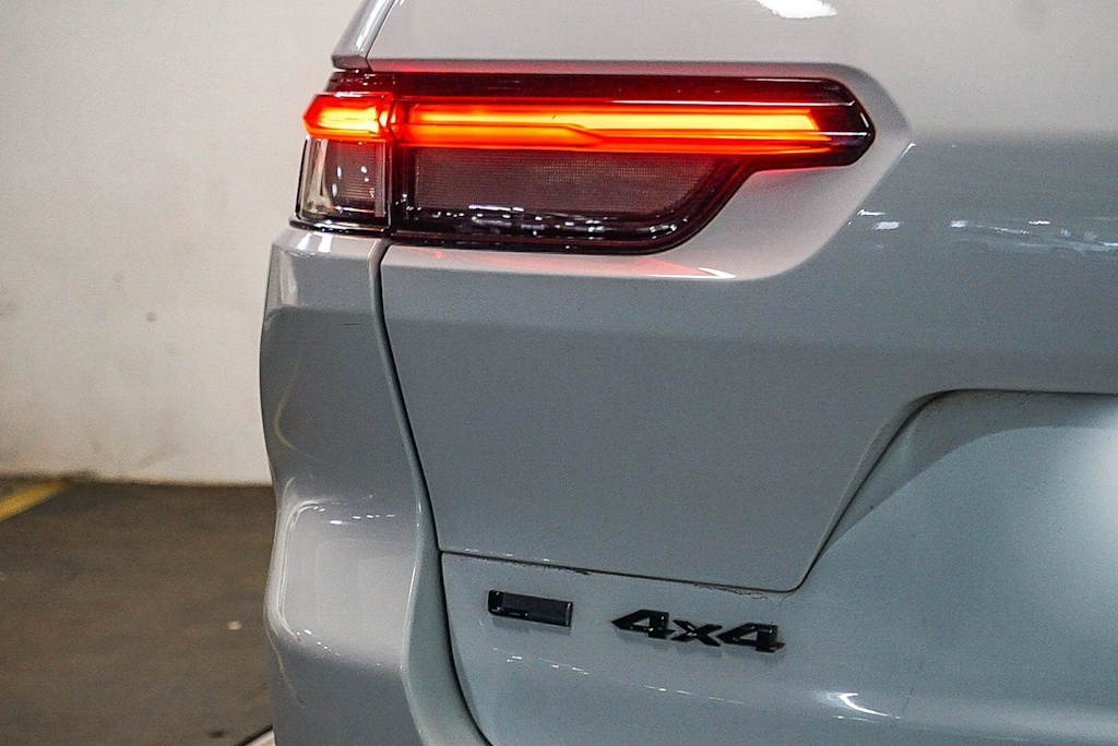 Thumbnail: 2021 Jeep Grand Cherokee L - 6