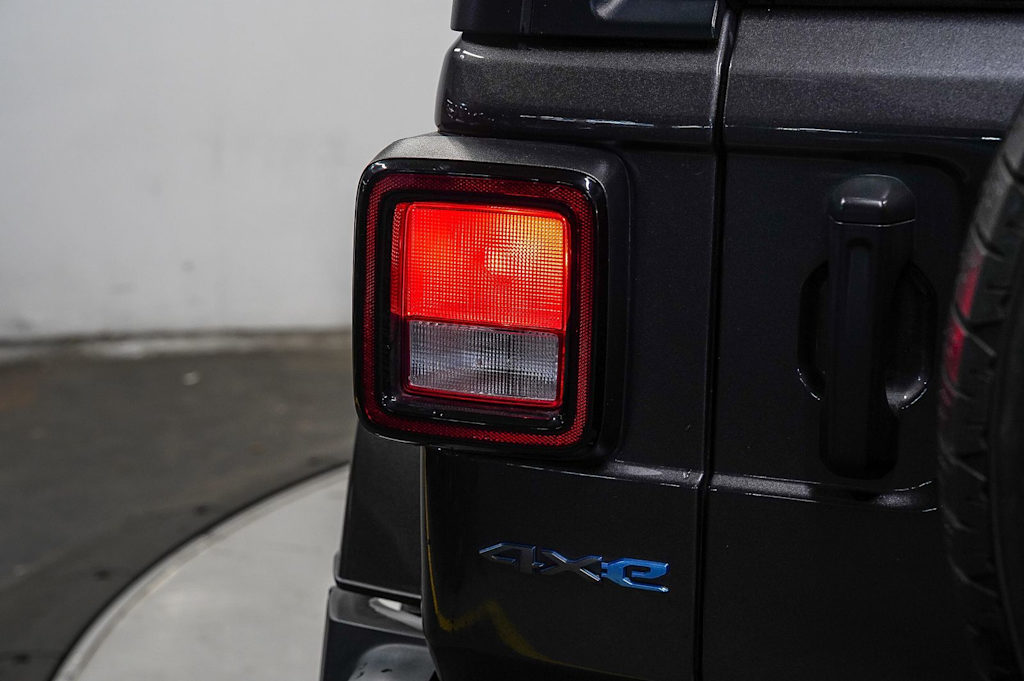 Thumbnail: 2024 Jeep Wrangler - 23