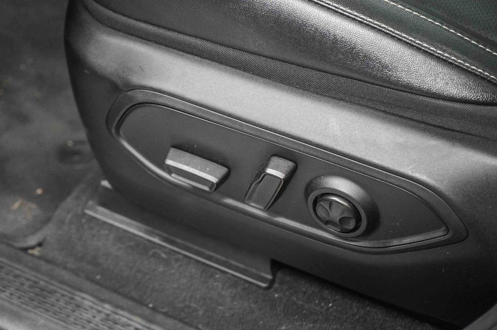 Thumbnail: 2023 Jeep Grand Cherokee - 26