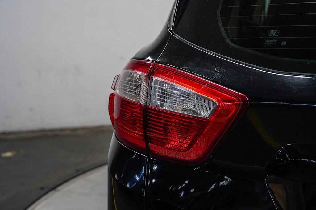 Thumbnail: 2016 Ford C-Max - 23