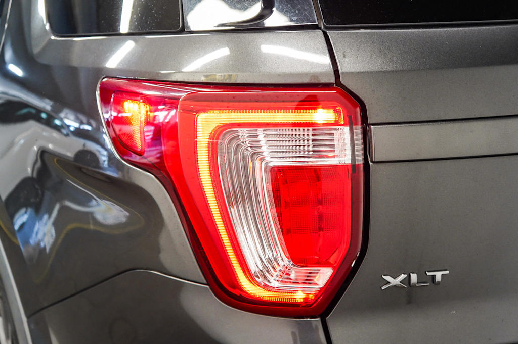 Thumbnail: 2017 Ford Explorer - 18