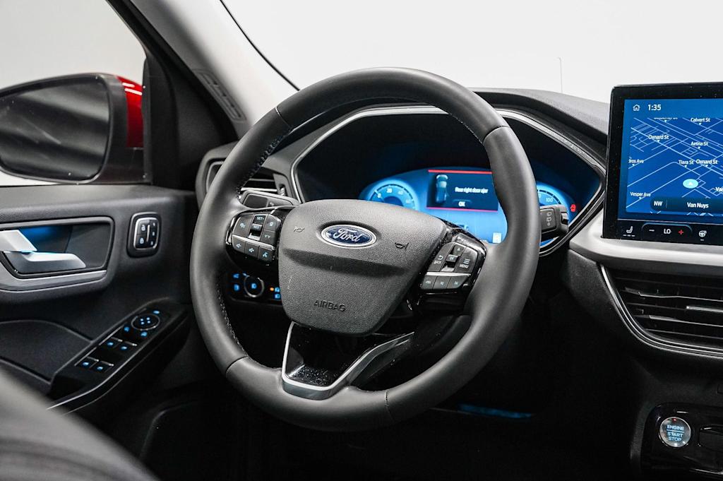 Thumbnail: 2023 Ford Escape - 13