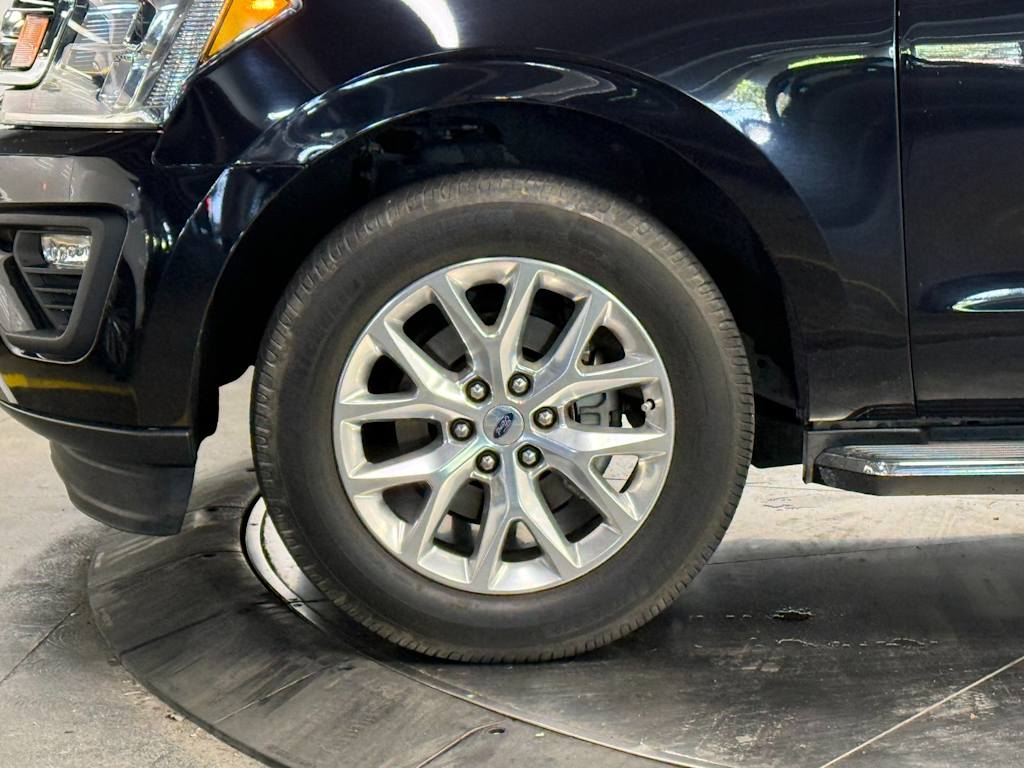 Thumbnail: 2021 Ford Expedition - 6
