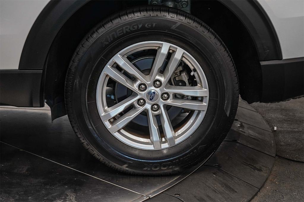 Thumbnail: 2022 Ford Explorer - 22