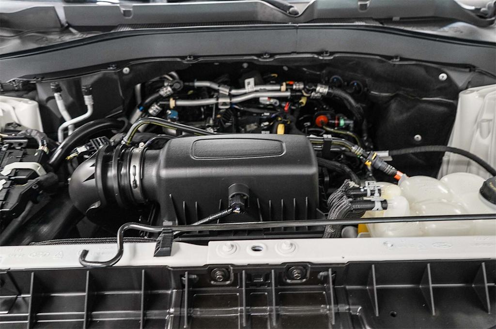 Thumbnail: 2022 Ford Explorer - 8