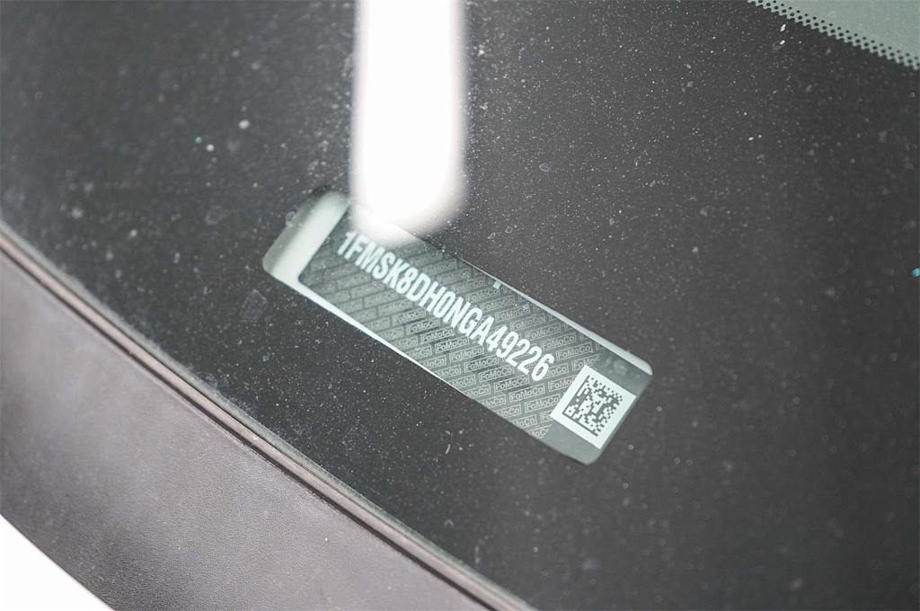 Thumbnail: 2022 Ford Explorer - 29