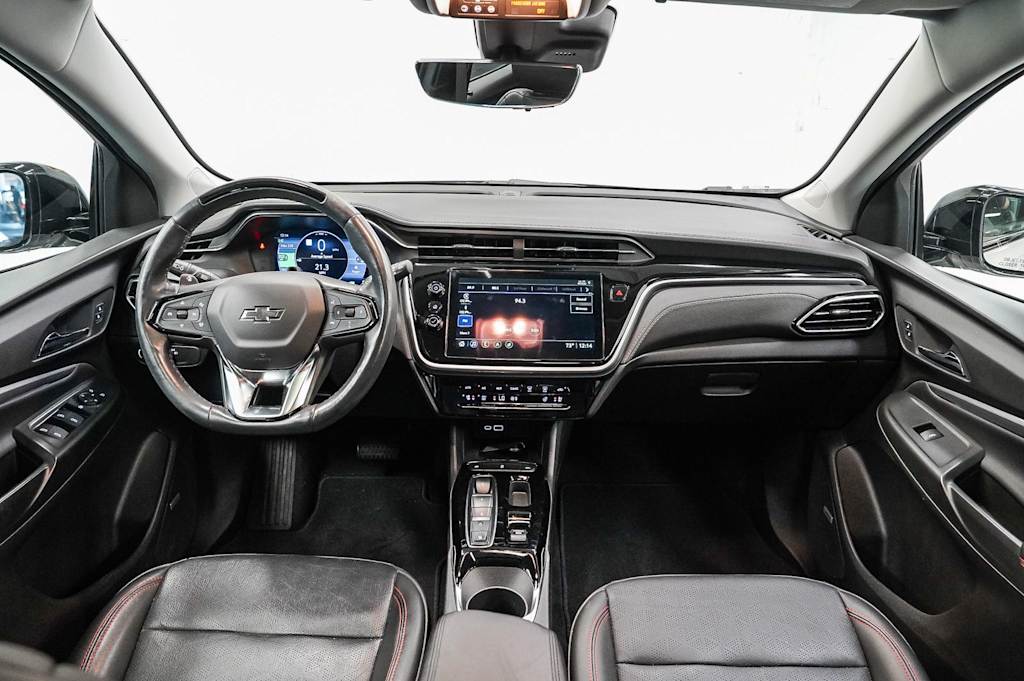 Thumbnail: 2023 Chevrolet Bolt EUV - 2
