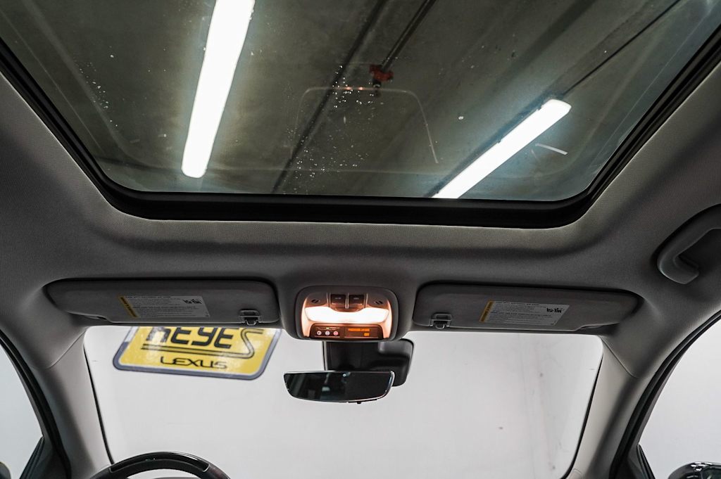 Thumbnail: 2023 Chevrolet Bolt EUV - 21