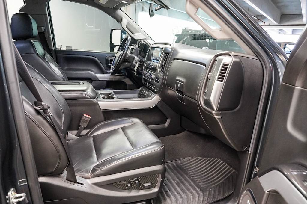 Thumbnail: 2019 Chevrolet Silverado 2500 - 9