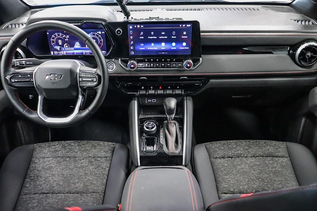 Thumbnail: 2024 Chevrolet Colorado - 2