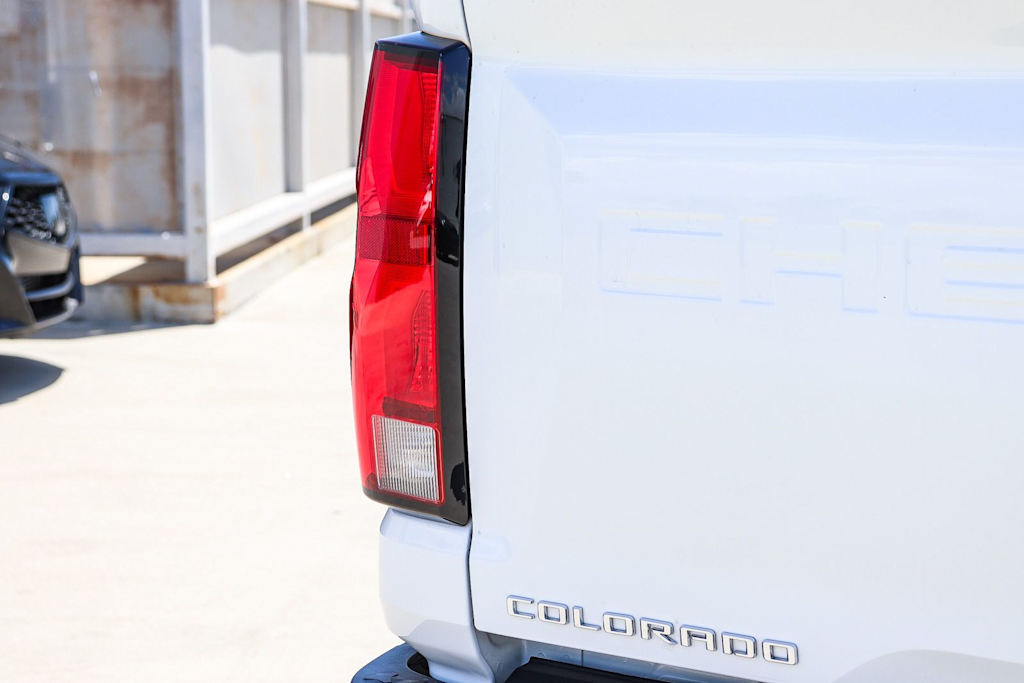 Thumbnail: 2024 Chevrolet Colorado - 22