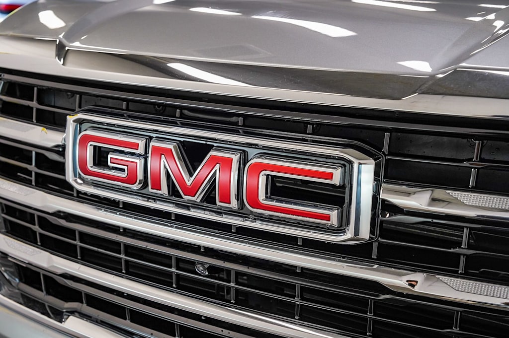 Thumbnail: 2026 GMC Yukon XL - 6