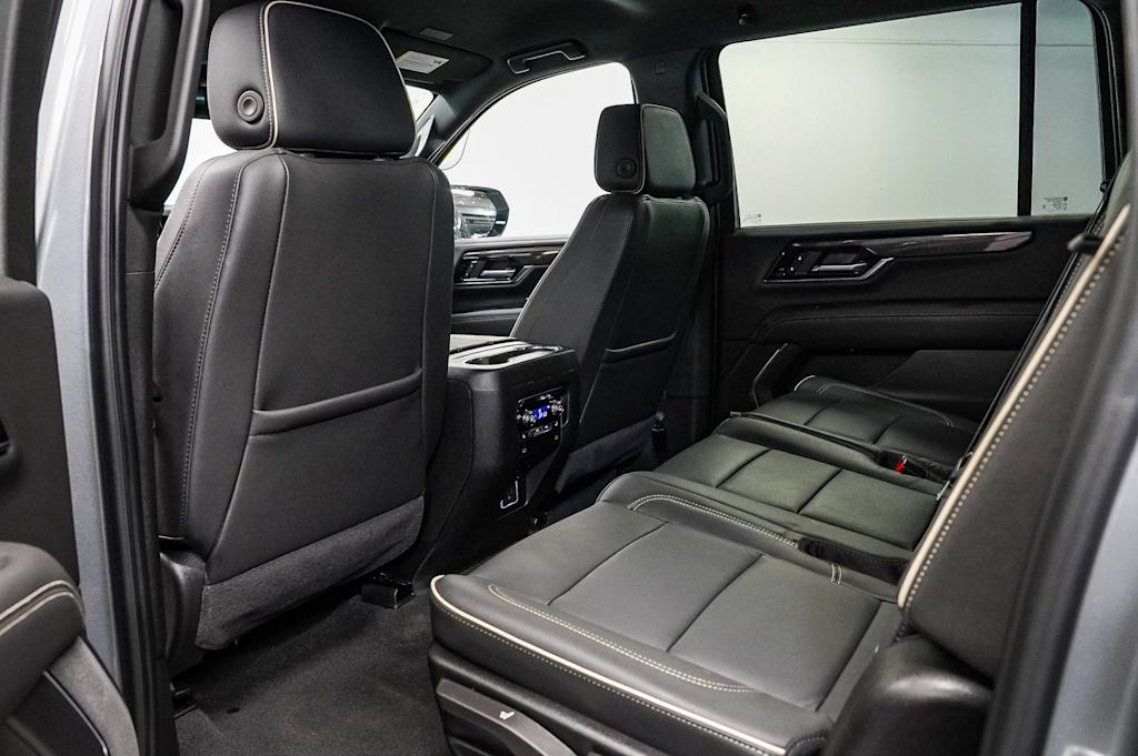 Thumbnail: 2026 GMC Yukon XL - 12