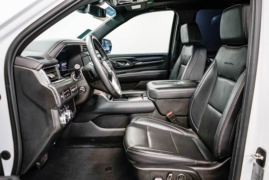 2023 GMC Yukon XL Denali 11