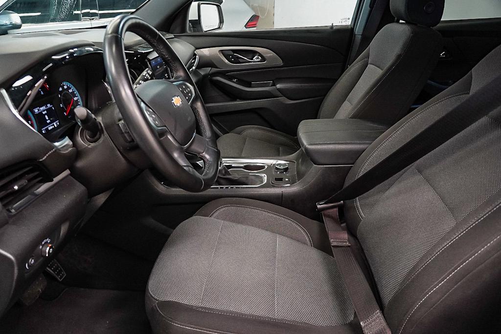 Thumbnail: 2023 Chevrolet Traverse - 10