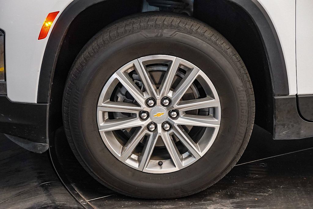 Thumbnail: 2023 Chevrolet Traverse - 21