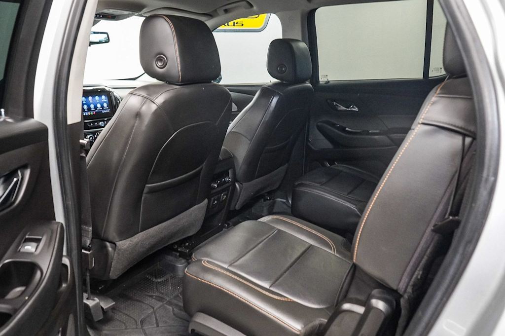 Thumbnail: 2020 Chevrolet Traverse - 12